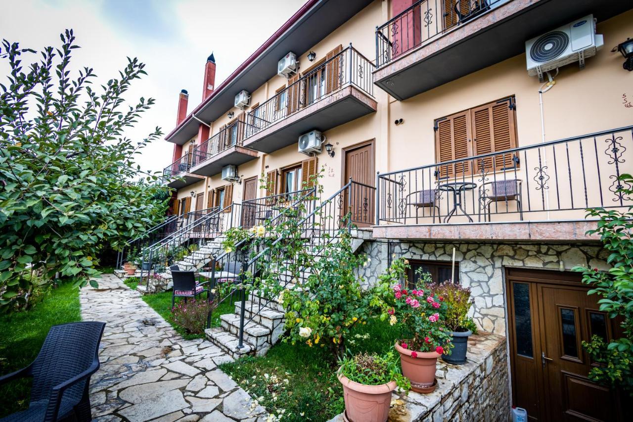 Hotel Enastron Kalavryta Exterior foto